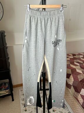 Gallery Dept Flare Sweatpants